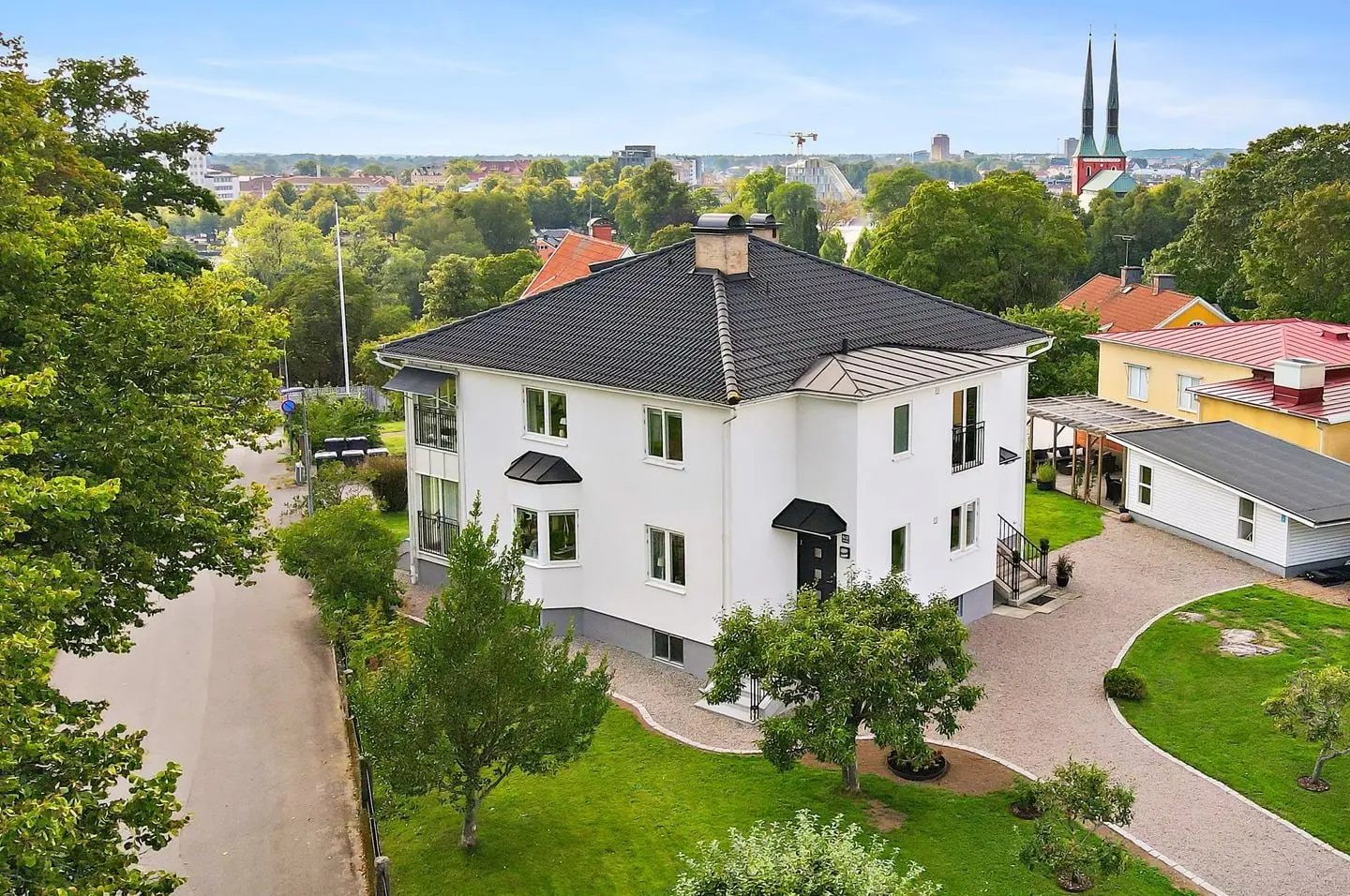 Bild 1 av 40 på Staglabergsgatan