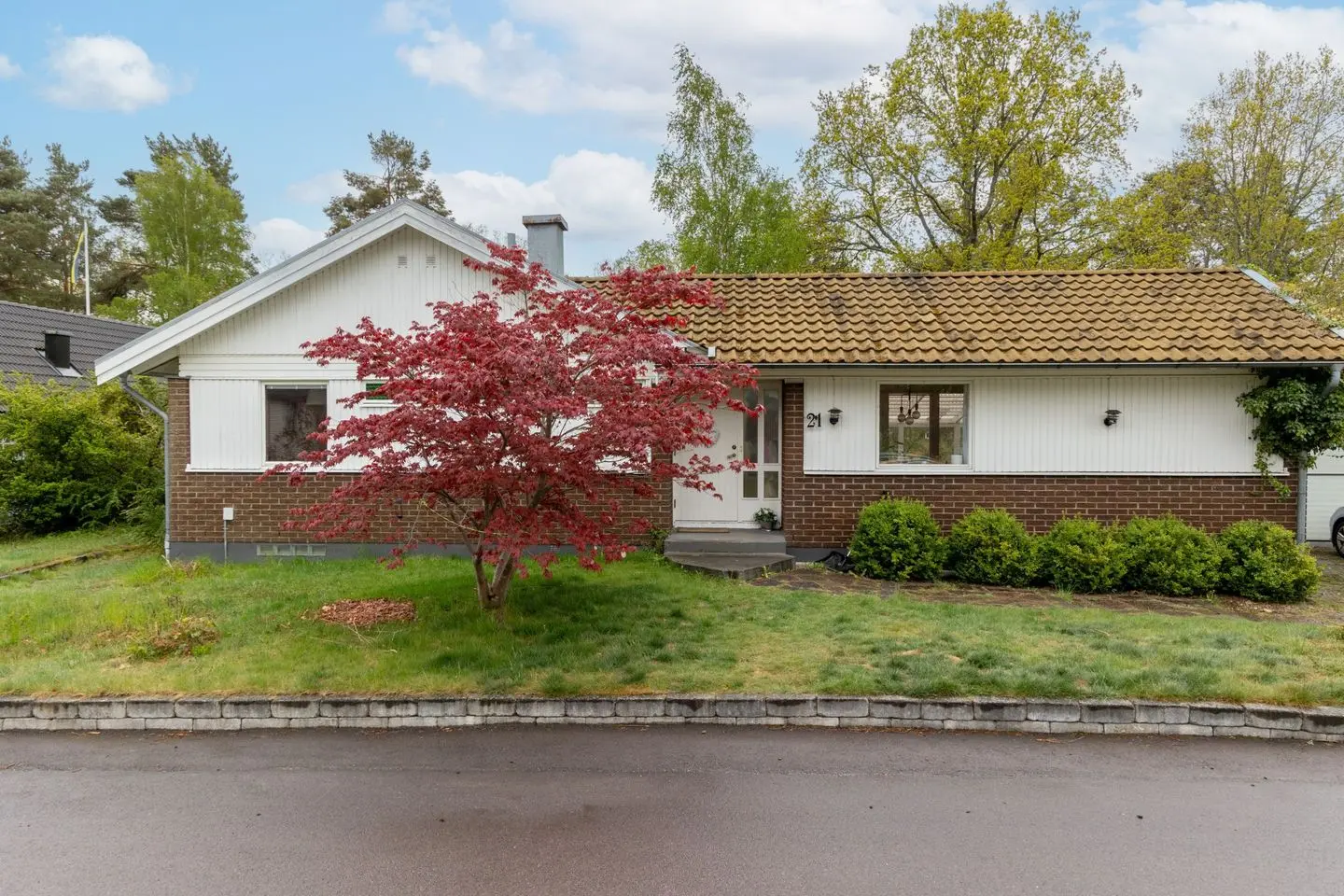 Image 1 of 40 of Grindhagsvägen