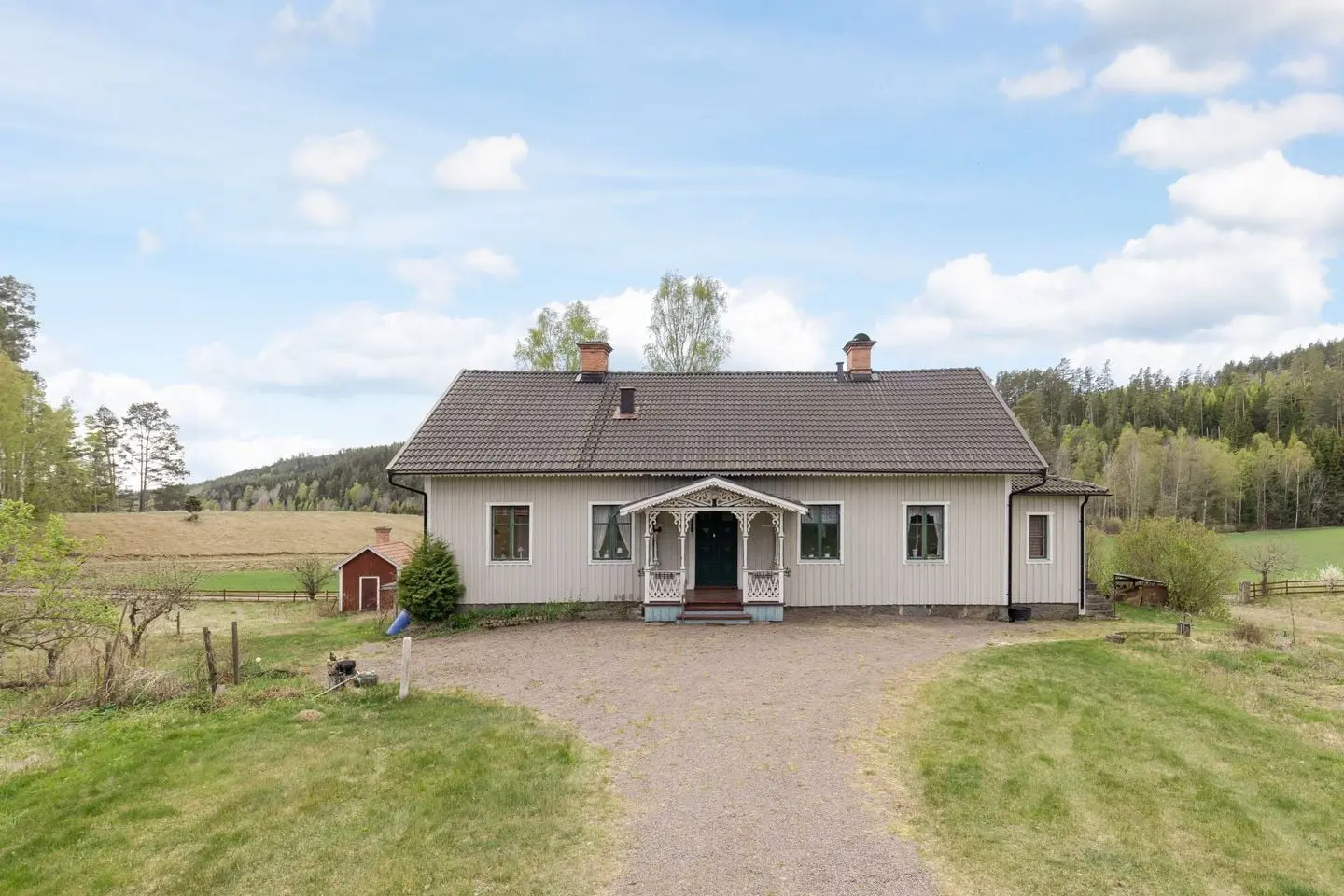House, Mjölsefalls skola, Kisa. Photo 1 of 34