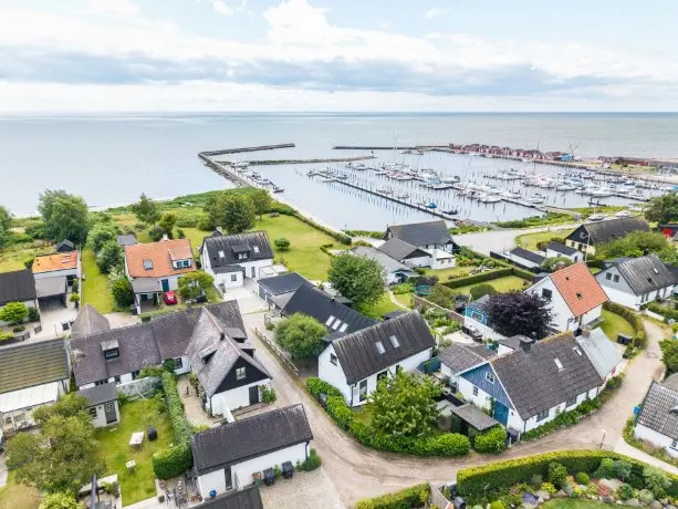 Bild 1 av 40 på Räkgränd 10