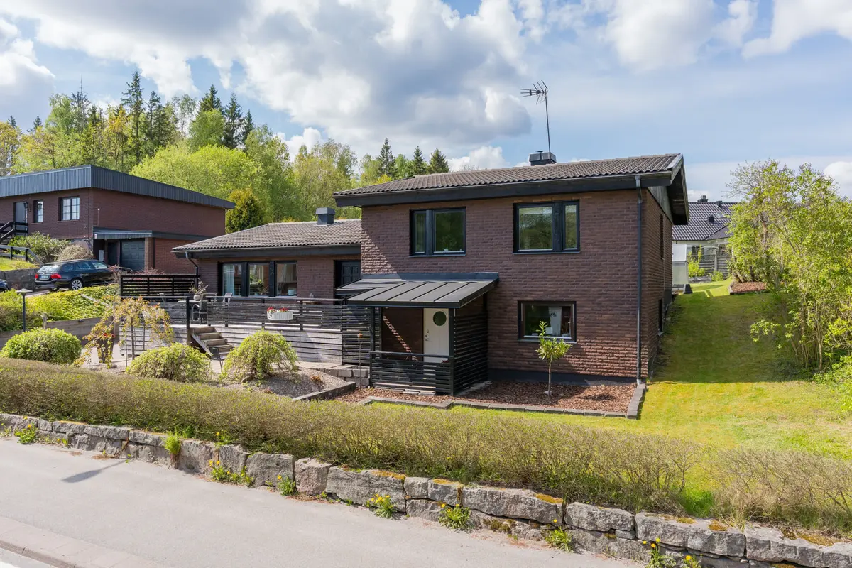 Bild 1 av 40 på Alingsåsvägen 35