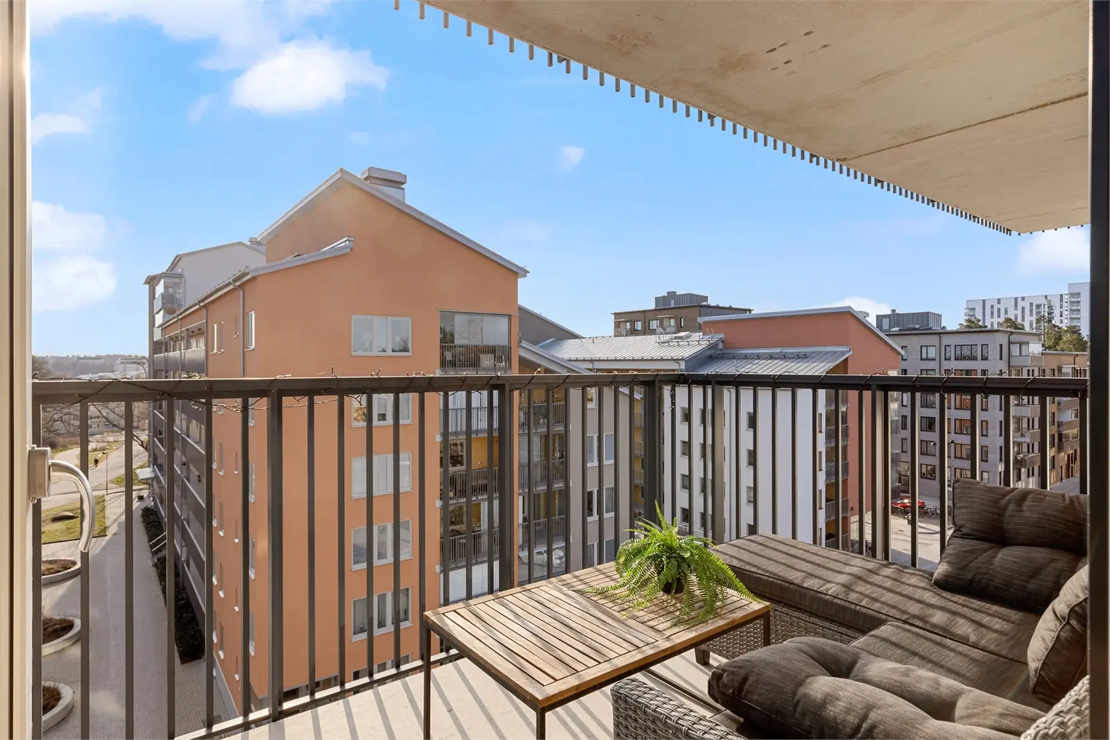 Lägenhet, Honnörsgatan 5, Linköping. Bild 1 av 5