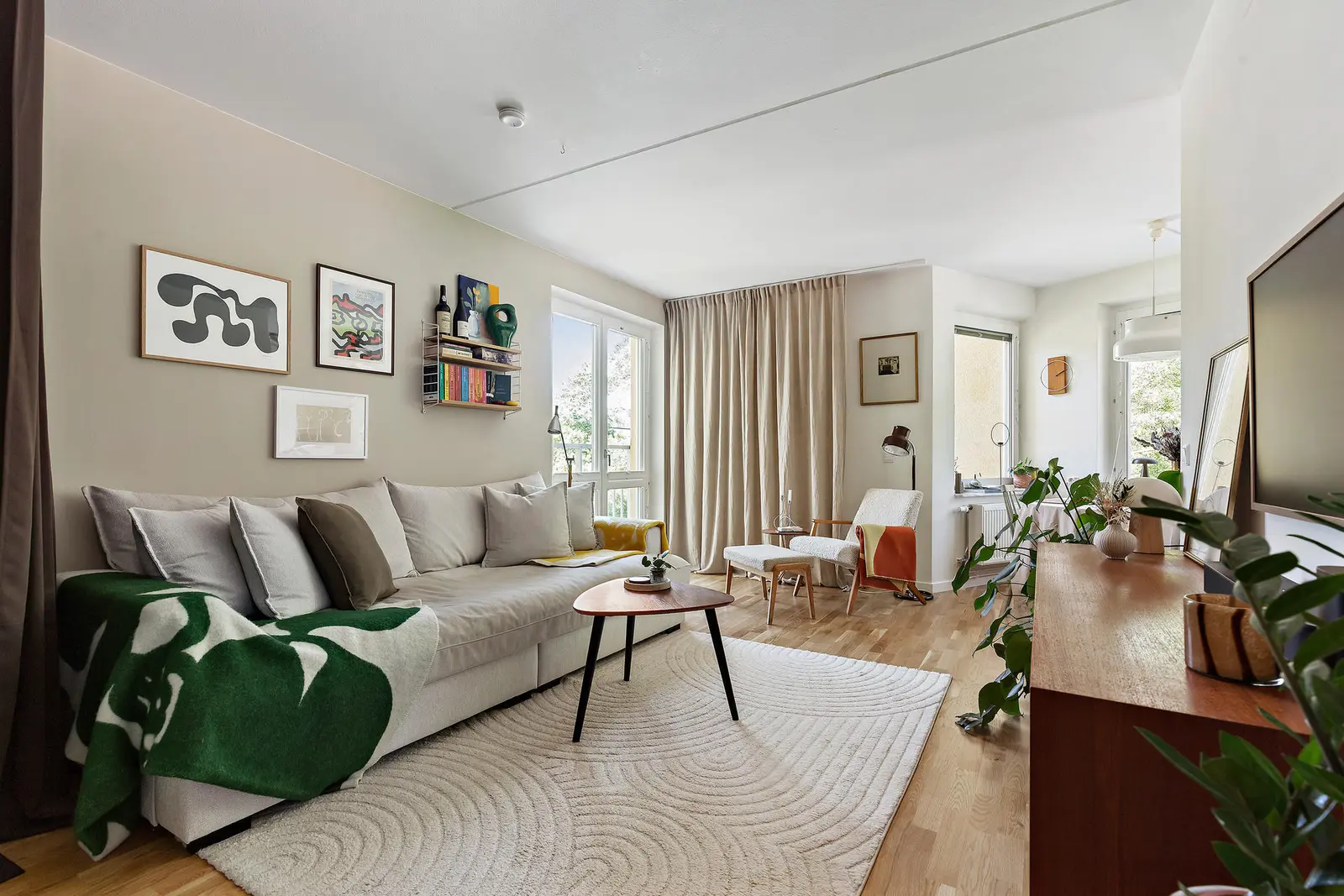 Apartment, Byalagsvägen 18, Huddinge. Photo 1 of 12
