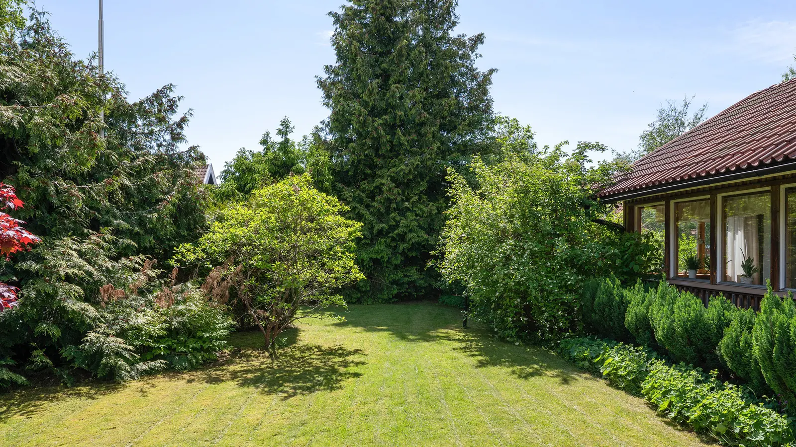 Villa, Tåledsvägen 6, Askim. Bild 1 av 28