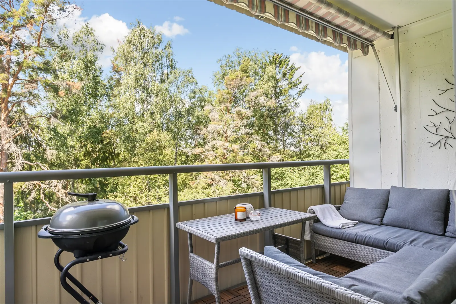 Lägenhet, Legendvägen 9. Bild 1 av 5