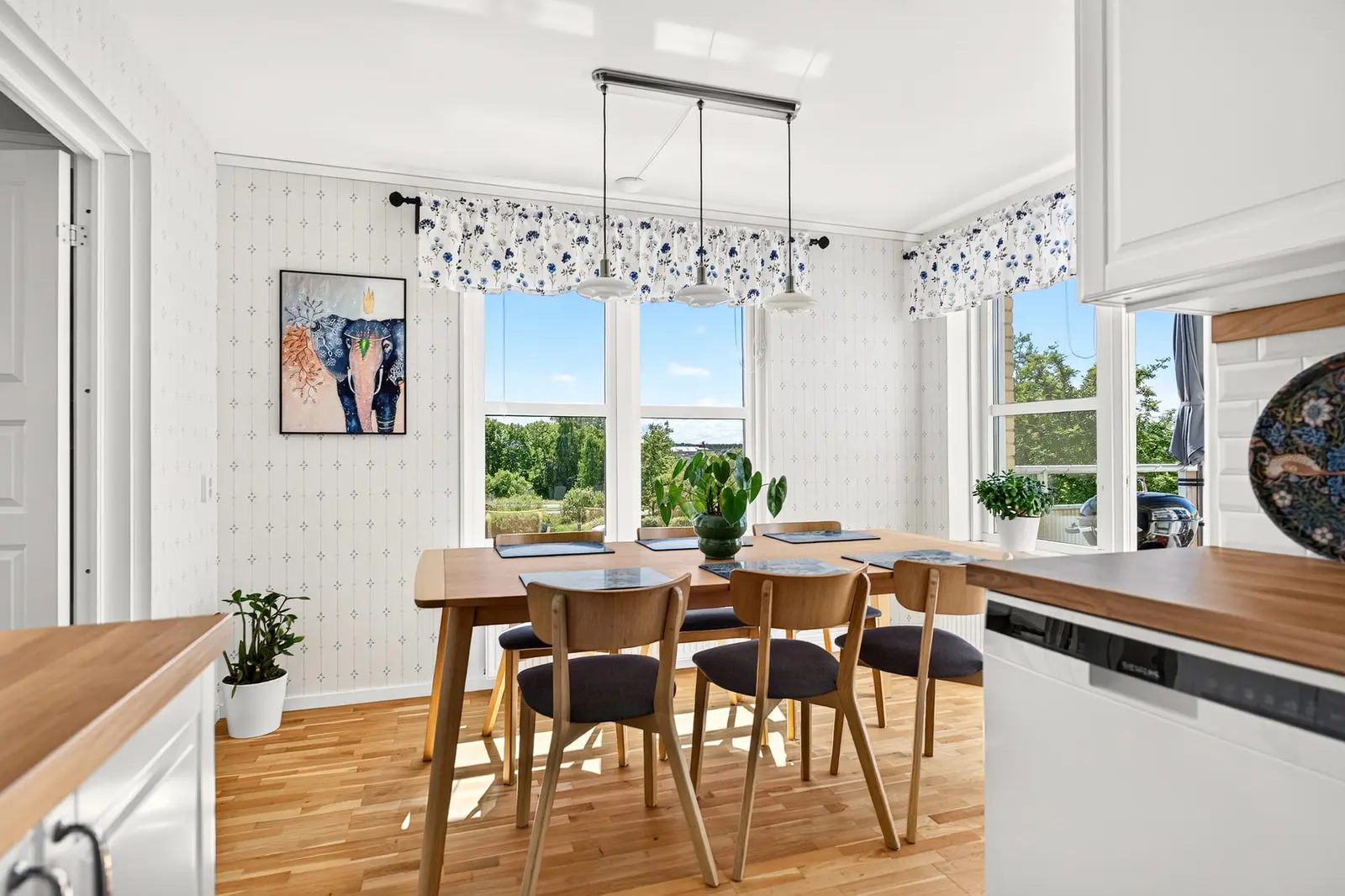 Bild 1 av 20 på Högåsvägen 9