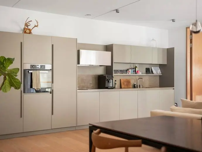 Apartment, Sandhamnsgatan 75B. Photo 1 of 20
