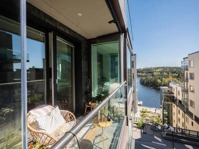 Apartment, Tollareslingan 7. Photo 1 of 20