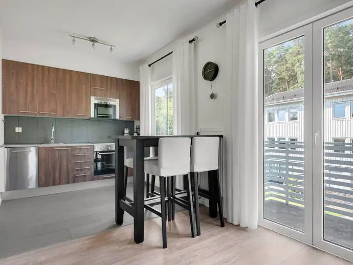 Lägenhet, Erik Dahlbergs väg 34. Bild 1 av 20