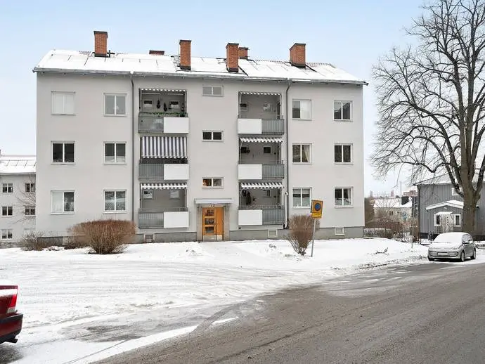 Lägenhet, Gröna gatan 12, Södertälje. Bild 1 av 15