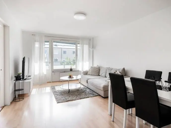 Bild 1 av 15 på Månadsvägen 67