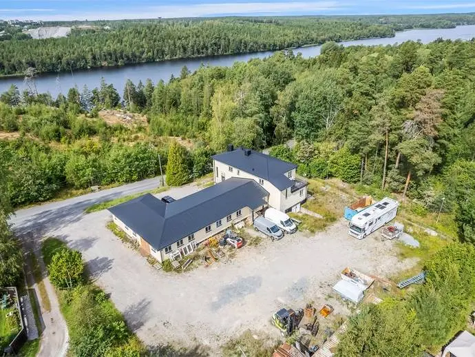 Bild 1 av 12 på Uddnäsvägen 62