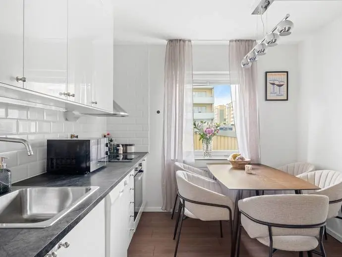 Bild 1 av 20 på Klövervägen 1, 1tr