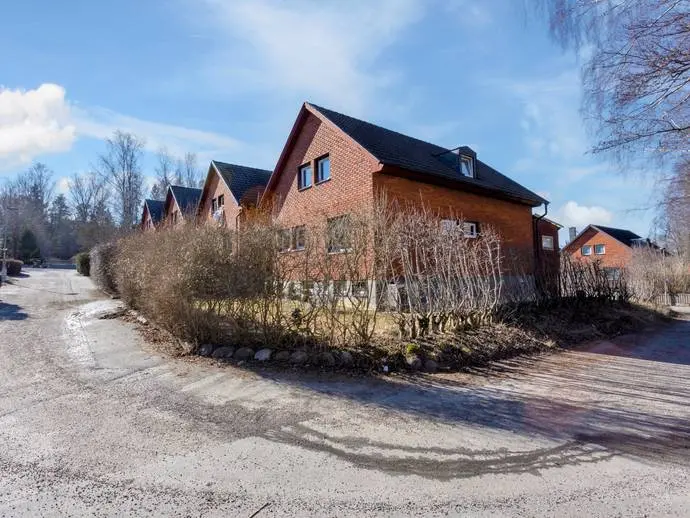Bild 1 av 20 på Kärrhöksvägen 2