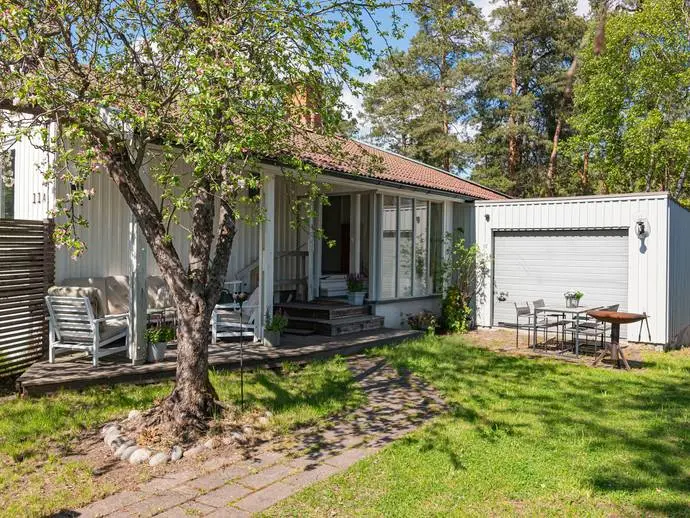 Bild 1 av 20 på Hästhovsvägen 11 A