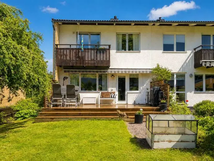 Par-/radhus, Korallvägen 18, Tyresö. Bild 1 av 20