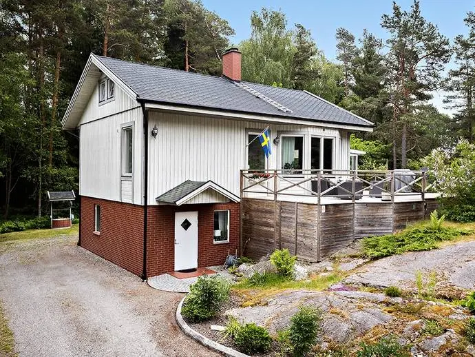 Bild 1 av 20 på Mossvägen 6
