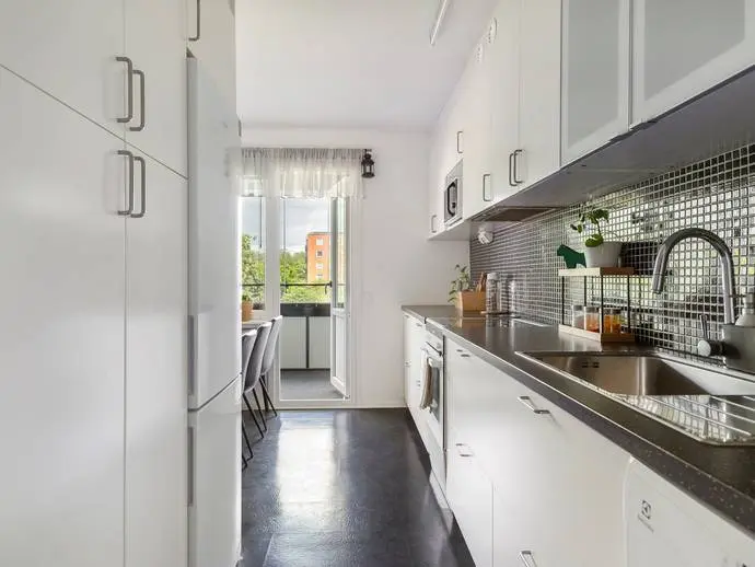 Bild 1 av 20 på Herrgårdsvägen 34