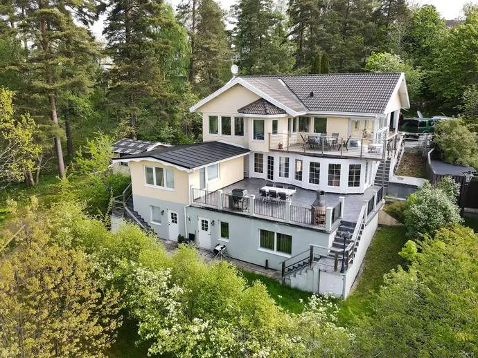Bild 1 av 20 på Björkvallavägen 82