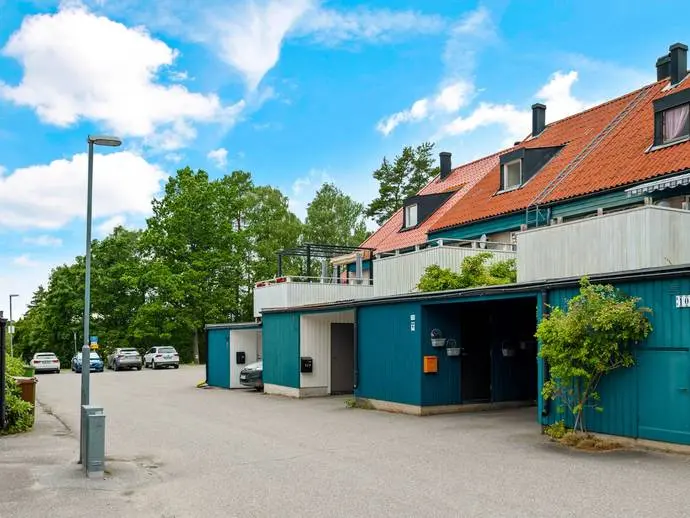 Bild 1 av 20 på Tetorpsvägen 107