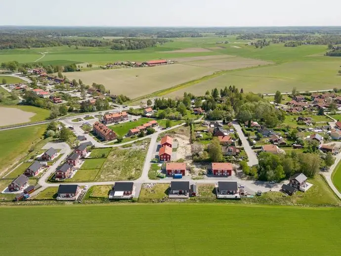 Bild 1 av 8 på Rödklövervägen 5B