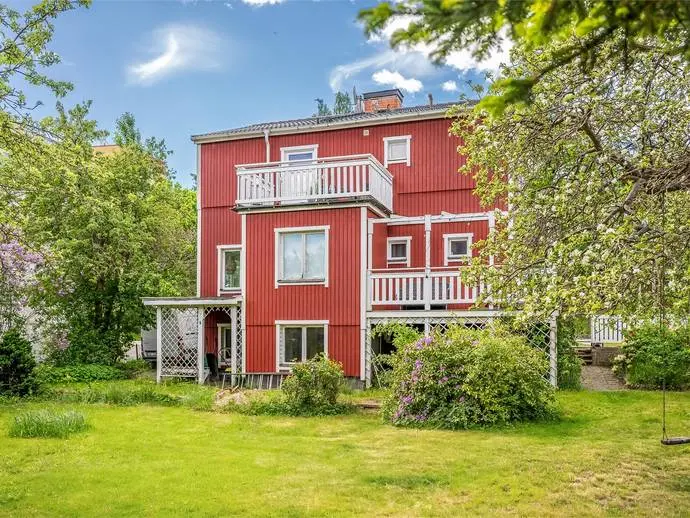 House, Lövlundsvägen 32, Nynäshamn. Photo 1 of 20