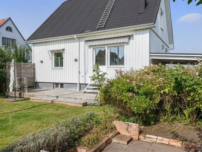 Villa, Pilvägen 8, Kristianstad. Bild 1 av 20