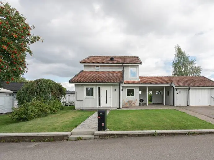 Image 1 of 20 of Norrbyvägen 11