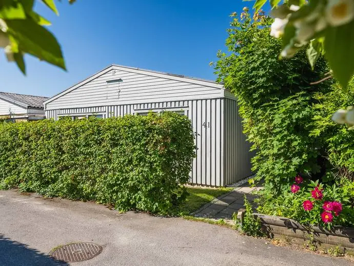 Villa, Spovvägen 41, Håbo. Bild 1 av 20