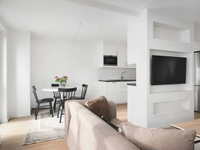 Lägenhet, Råbyvägen 57A. Bild 1 av 17