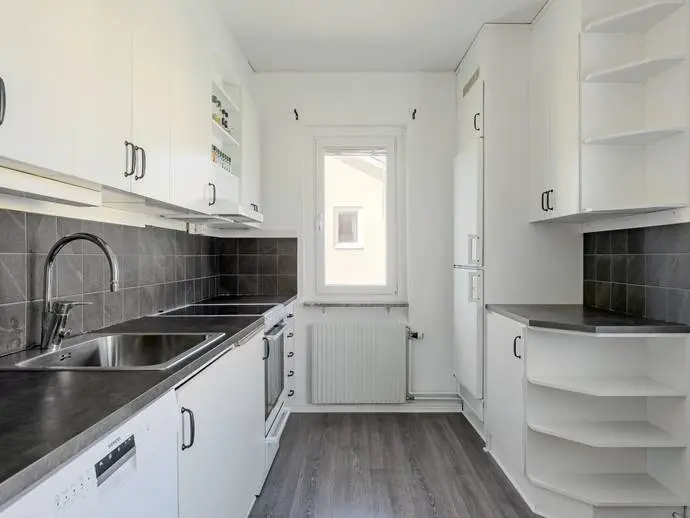 Lägenhet, Norra Utsiktsgatan 7. Bild 1 av 14