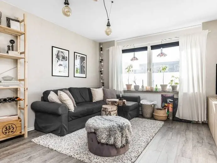 Lägenhet, Hovetorpsgatan 62. Bild 1 av 11
