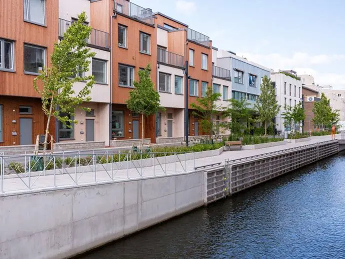 Lägenhet, Brokikargatan 41C. Bild 1 av 14
