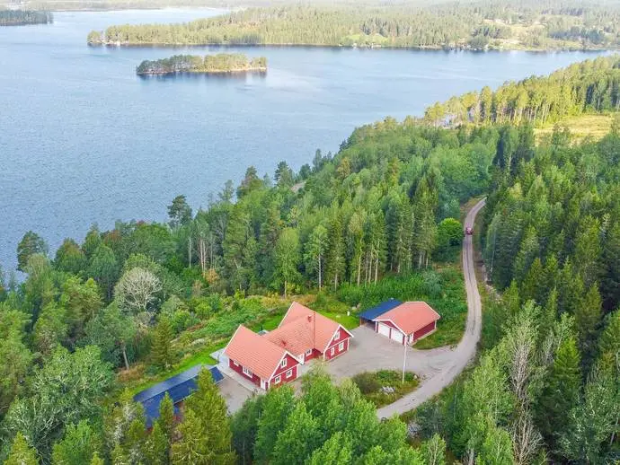 Bild 1 av 20 på Skavarp Hästhagen 1