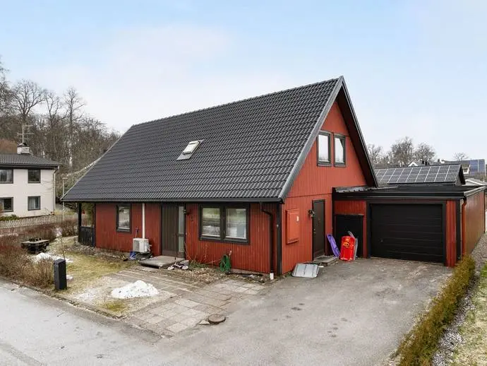 Villa, Rödhakevägen 5, Åtvidaberg. Bild 1 av 20
