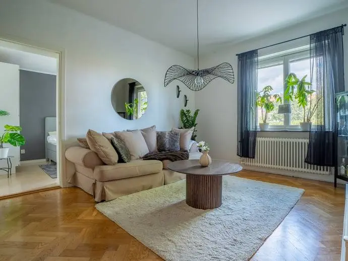 Lägenhet, Södra Bangårdsgatan 10. Bild 1 av 20