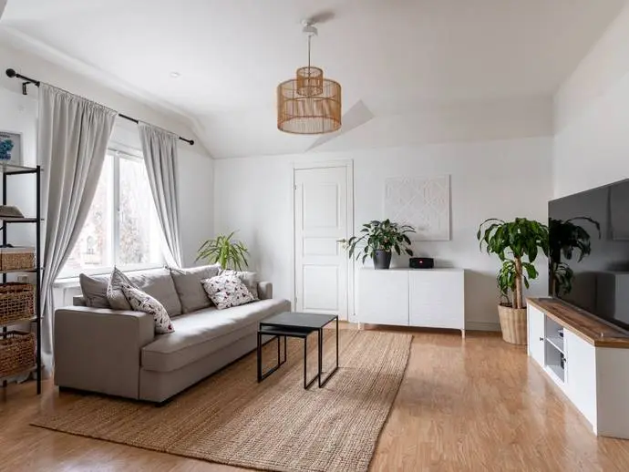 Lägenhet, Östra Tunagatan 4. Bild 1 av 20