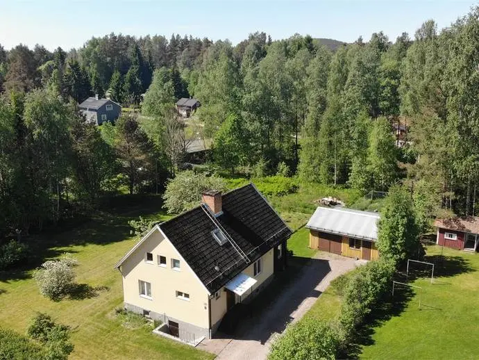 Bild 1 av 20 på Mossängsvägen 105