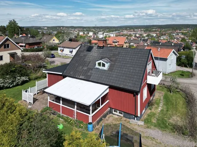 Image 1 of 20 of Jägaregatan 42