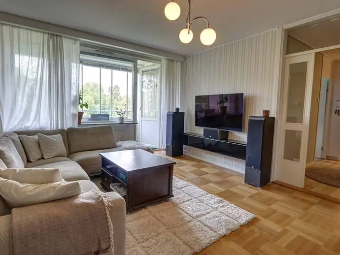 Bild 1 av 20 på Herrhagsvägen 9A
