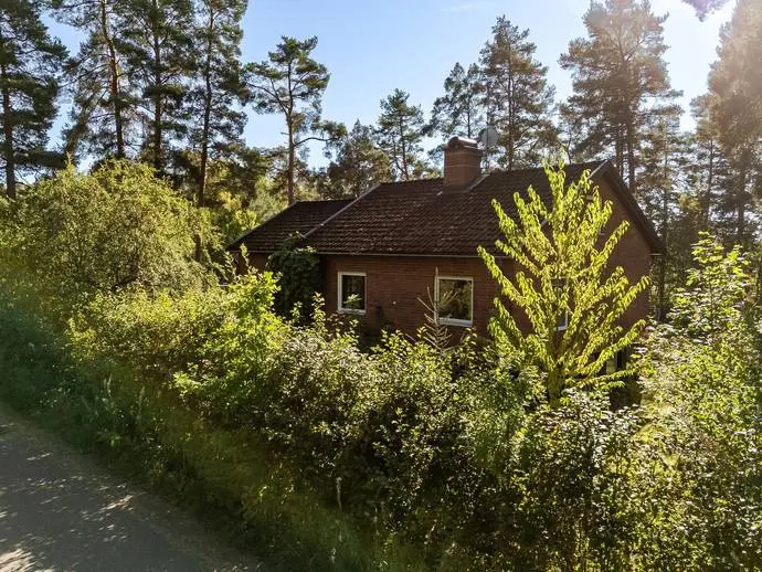 Image 1 of 20 of Sockenvägen 46