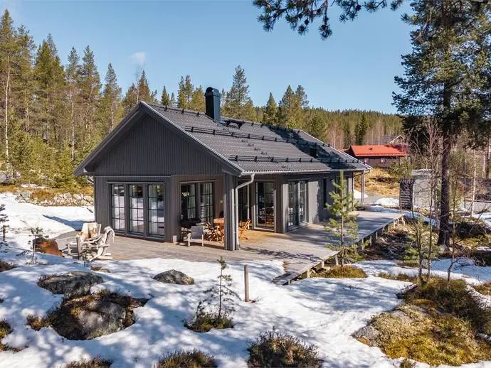 Fritidshus, Tjäderstigen 15, Älvdalen. Bild 1 av 20