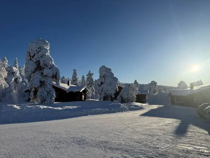 Fritidshus, Brf. Skogsfåglarna Tjädern, vecka 12/14, hus 9. SÄLEN.. Bild 1 av 20
