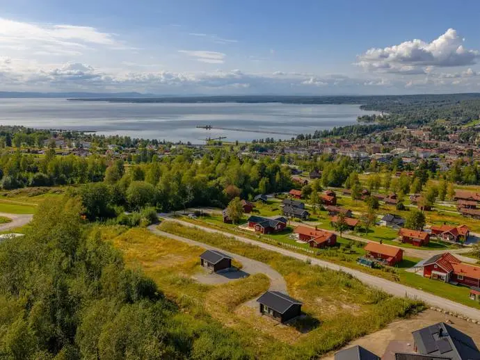 Villa, Fyrklövervägen 82. Bild 1 av 20
