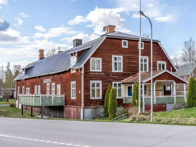 Bild 1 av 20 på Tidstrandsvägen 16