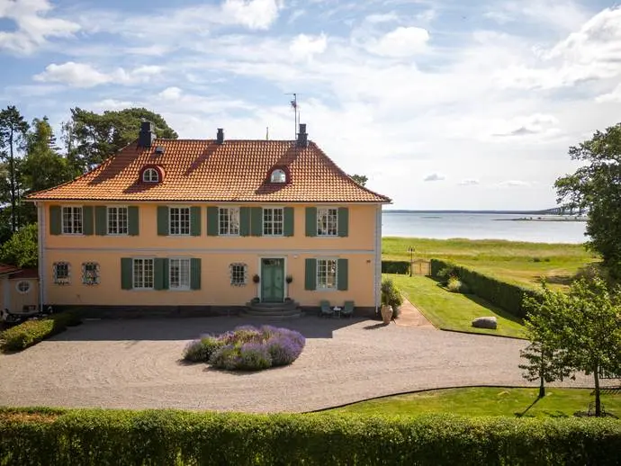 Villa, Svensknabbevägen 29. Bild 1 av 20