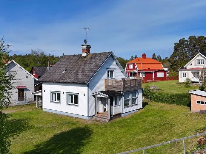 Villa, Frövivägen 14, Högsby. Bild 1 av 20