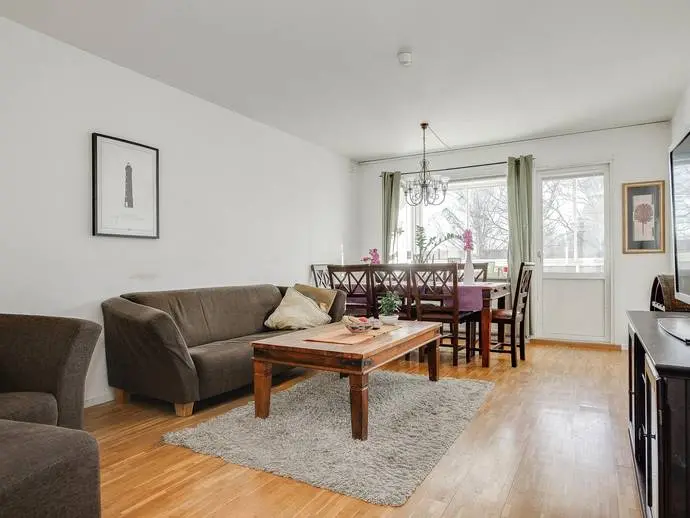 Lägenhet, Norrlidsvägen 64, Kalmar. Bild 1 av 20