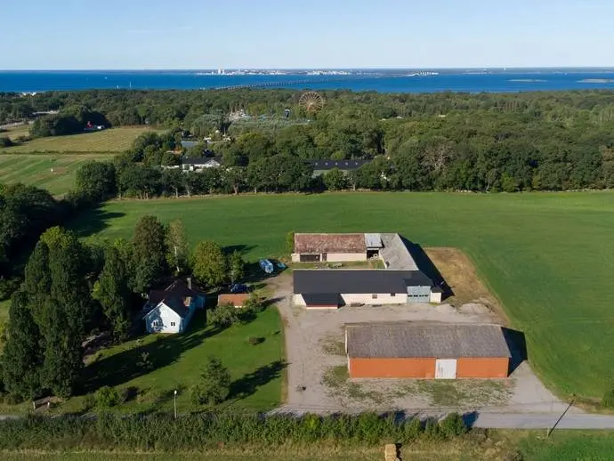 Bild 1 av 14 på Djurparksvägen 31