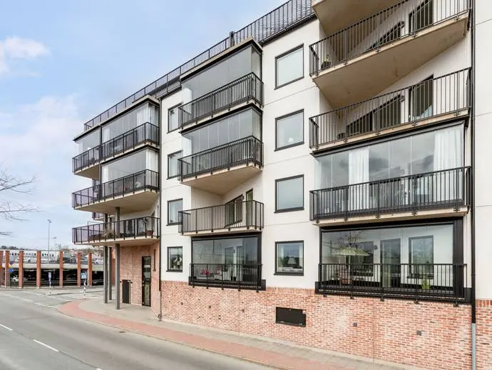 Bild 1 av 20 på Järnvägsgatan 32